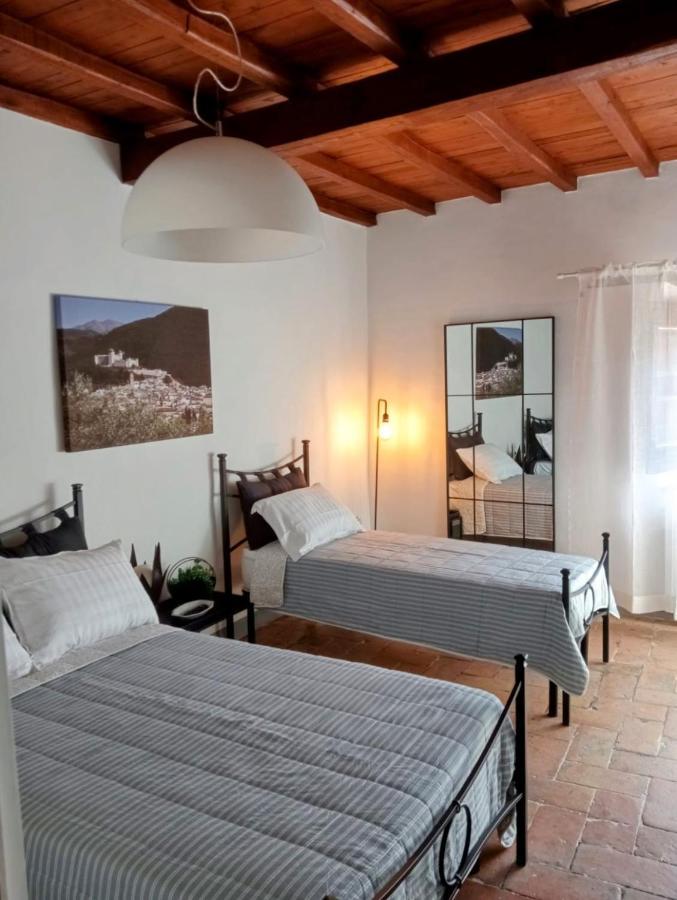 Casa Vacanze Garibaldi Spoleto Kültér fotó